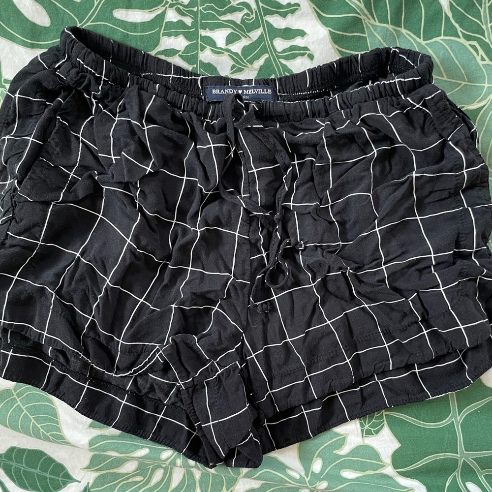bundle of black brandy melville shorts
